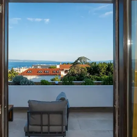 Horizont Luxe Seaview Apartment *
