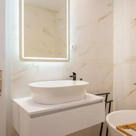 Horizont Luxe Seaview Apartment *